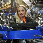 Stau an der Diesel-Schrottpresse