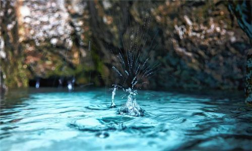 Auch eine Fotoausstellung rückt das Thema Wasser in den Mittelpunkt. Die Ausstellung findet in der Galerie im ersten Stock des Rathauses statt. Foto Sinzinger