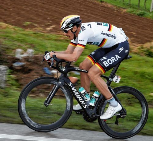 Der Samerberger Marcus Burghardt startete in Italien bei der sechsten Etappe von Tirreno-Adriatico eine Solofahrt, wurde aber 19 Kilometer vor dem Ziel eingeholt. Foto  BORA-hansgrohe / Bettiniphoto