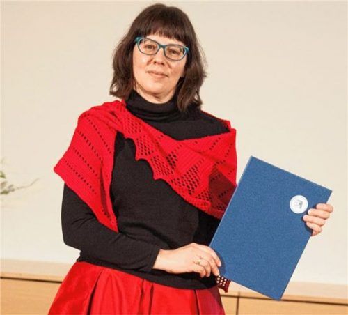 Glücklich über die Auszeichnung: Die historische Archäologin Dr. Natascha Mehler bei der Verleihung des Caroline von Humboldt-Preises in Berlin. Foto Ralph Bergel