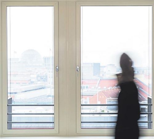 Immobilien als lohnende Geldanlage? Eine neue Studie zeigt, dass das „Betongold“ nicht immer ein Renditebringer ist.Fotos Face to face (1), Prisma (1), Dpa