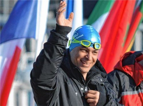 Jochen Aumüller vom TSV Bernau holte sich bei der Weltmeisterschaft der Eisschwimmer in Estland zwei Silbermedaillen.