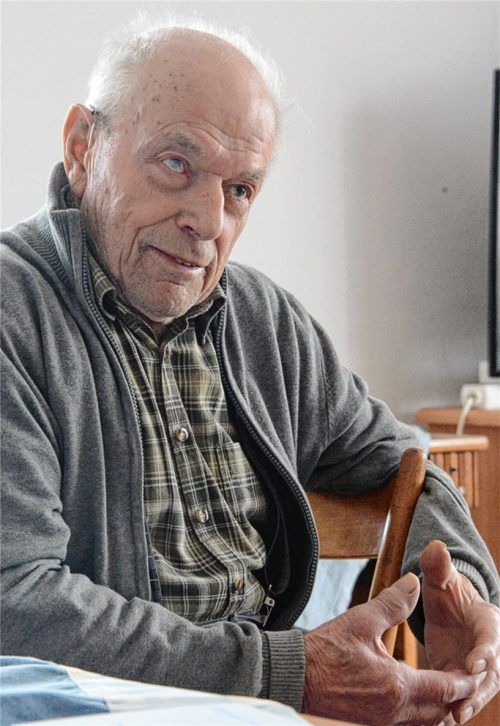 Josef Schlosser (91) kam 1945 abgemagert aus amerikanischer Kriegsgefangenschaft heim. Er wog noch 35 Kilogramm.Foto  ammelburger