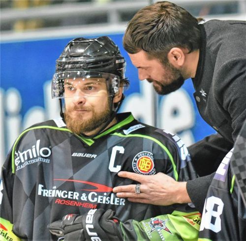 Klarer Auftrag von Starbulls-Trainer Manuel Kofler an Kapitän Tobias Draxinger und die Mannschaft: „Wir wollen unser Heimrecht behalten.“Foto Ziegler