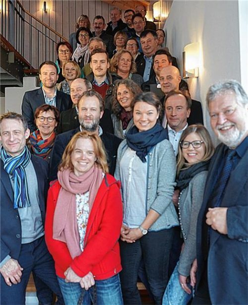 Sie machen sich zum Thema Wandern Gedanken: die Teilnehmer der Auftaktveranstaltung in Bernau.Foto CAT