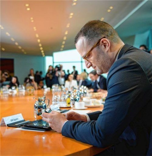 Sorgte mit seinen Äußerungen zu Hartz IV für jede Menge Wirbel: Der neue Gesundheitsminister Jens Spahn. Foto dpa