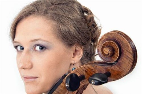 Veröffentlichte schon im Alter von 14 Jahren ihre erste CD: Ildikó Szabó.Foto J. David