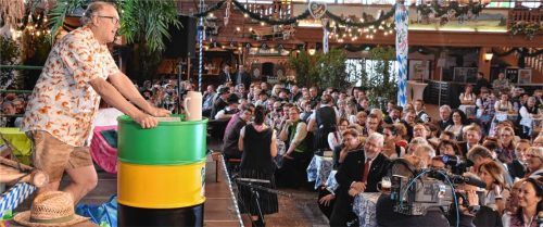 Volles Haus in der Inntalhalle: Auerbräu hatte Politikprominenz, Freunde und Geschäftspartner geladen. Fotos Schlecker