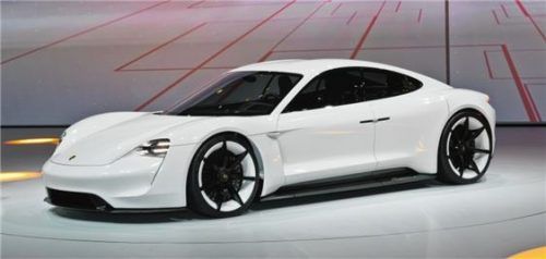 Vor zweieinhalb Jahren machte Porsche mit dem Projekt Mission E erste Schritte in Richtung Elektromobilität. Foto  Auto-Medienportal.Net/Thomas Bräunig