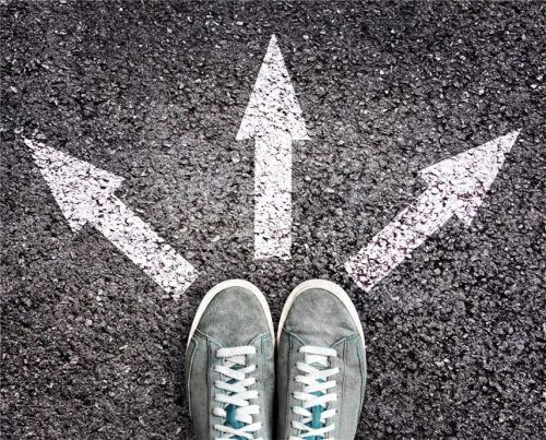 Wohin soll es gehen? Der Schritt ins Berufsleben ist eine wichtige Entscheidung. Die Ausbildungsoffensive der OVB-Heimatzeitungen hilft, den richtigen Ausbildungsplatz zu finden. Foto istockphoto.com/delpixart