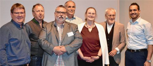 Der ACK-Vorstand mit Vertretern der Mennoniten (von links): Pfarrer Andreas Isaak (Mennoniten), Adi Bernegger, Pfarrer Dr. André Golob, Bernd Junge (Mennoniten), Silke Brohl (Mennoniten), Pfarrer Sebastian Heindl und Tarek Nutzinger (Mennoniten).Foto .re
