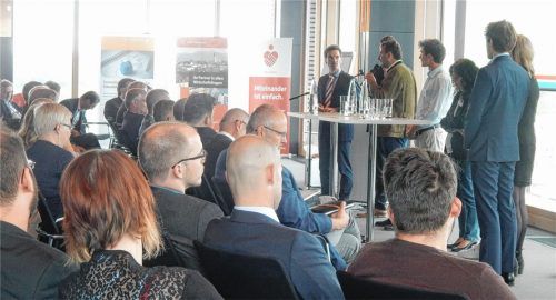 Die Podiumsdiskussion als Abschluss drehte sich um die „Arbeitskultur von morgen“. Fotos sen