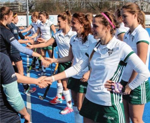 Die Rosenheimer Hockey-Damen begrüßen am Wochenende drei gegnerische Mannschaften zum Vorbereitungsturnier bei den Rosenheimer Open.