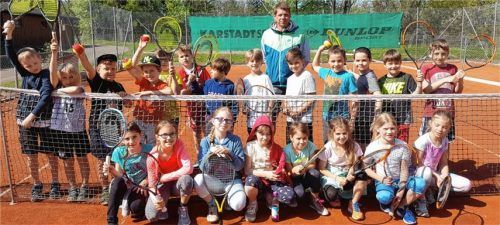 Grundschule und SV Pang fördern den Tennissport