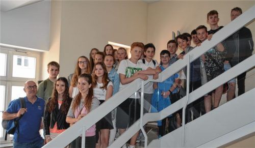 Gymnasiasten aus Raubling zu Besuch im OVB-Medienhaus