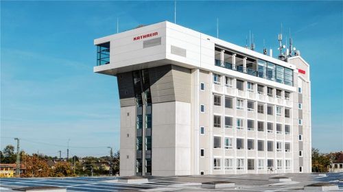 Kathrein Werke in Rosenheim: Hoffnung, dass die Sanierer die Geschäftsleitung bald wieder verlassen können.Fotos re