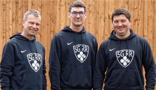 Weiter bei der SG: Sportlicher Leiter Robert Göschl mit dem Trainerteam Michael Ostermaier und Elvis Nurikic (von links).Foto Semerad