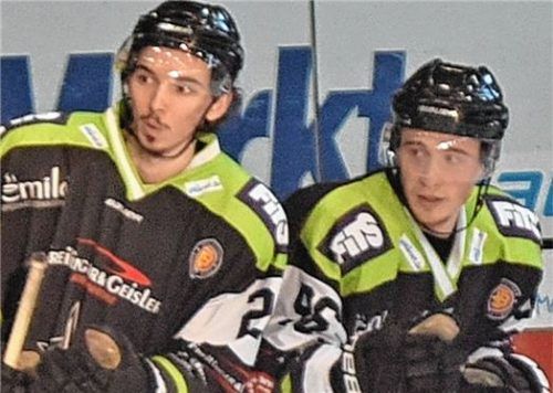 Weiter Seite an Seite für die Starbulls: Simon Heidenreich (links) und Andreas Nowak.Foto Ziegler