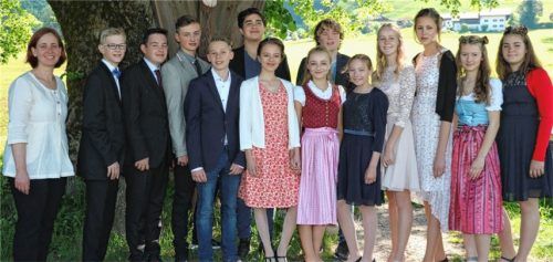 13 Jugendliche bekennen sich zu ihrem Glauben