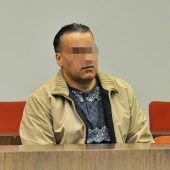 „Gut, gut. Dann leg los.“