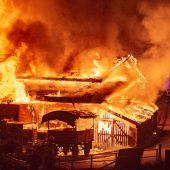 Handwerkerhof brennt völlig nieder