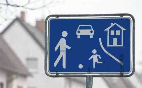 Den Antrag von Anwohnern am Oberfeldweg, eine Spielstraße auszuweisen, hat der Gemeinderat abgelehnt. Foto dpa