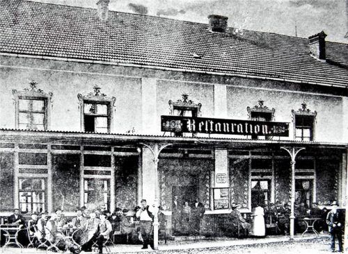 Die Bahnhofrestauration hatte besondere Strahlkraft für die Arbeiter in der stetig anwachsenden Industriestadt Kolbermoor.Fotos Förderverein Heimatmuseum Kolbermoor