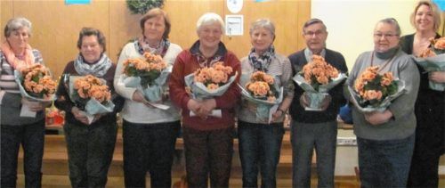 Ehrung für Blumenschmuck und kurzweiliger Schneckenvortrag