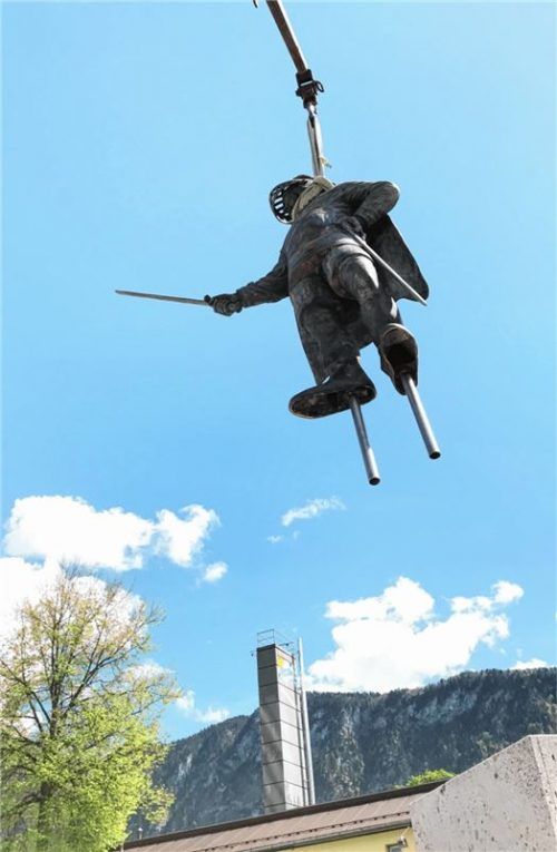 Ein schwebender Ritter.Foto  Hanno Grössl