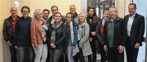 Elternbeirat des Gymnasiums Raubling zu Gast im OVB-Medienhaus