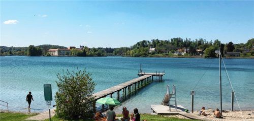 Es lohnt sich, auf die Radtour die Badesachen mitzunehmen – die Seen, wie hier der Seeoner See, laden zum Sprung ins kühle Nass ein.