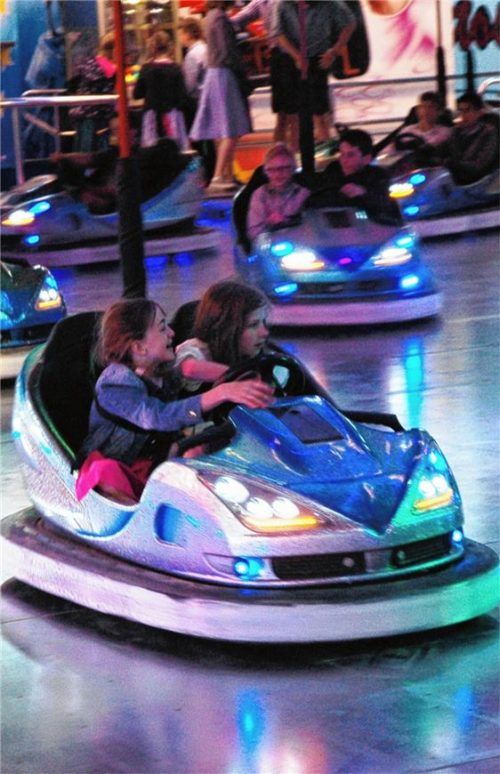 Für jede Menge Spaß bei den Kindern sorgt der Vergnügungspark.