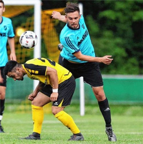 Kirchanschöring mit großem Schritt