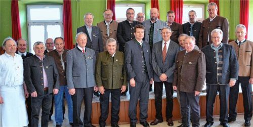 Langjährige Mitglieder beim Veteranenverein Riedering geehrt
