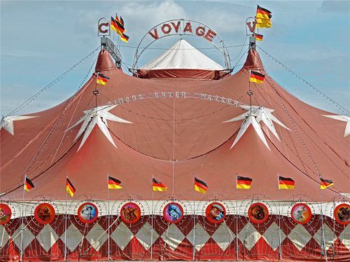 Möchte in Rosenheim auf der Loretowiese im Juni gastieren: der Circus Voyage aus Hagen. Foto re