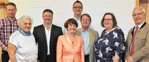 Neuer Dekanatsrat im Pfarrheim Pang gewählt