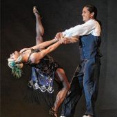 Prohibition, Prostitution und Korruption: Odyssey Dance Theatre tanzt im Chicago der 1920er wie im Rausch