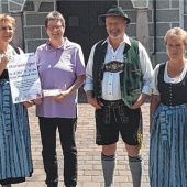 Geldspende aus Mariensingen für Tafel