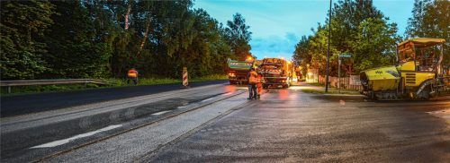 Staatsstraße 2078 als „Foto-Modell“: Außergewöhnlicher Blick auf eine Straßensperre
