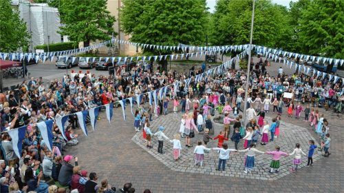 Viel Beifall gab es für den Auftritt der Kinder der musikalischen Früherziehung.Fotos sel