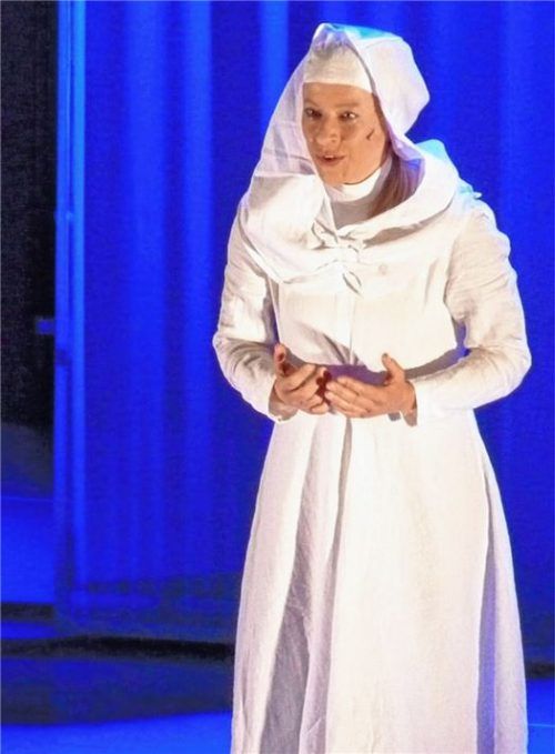Voller Emotion: Anja Klawun spielte Hildegard von Bingen. Foto fis
