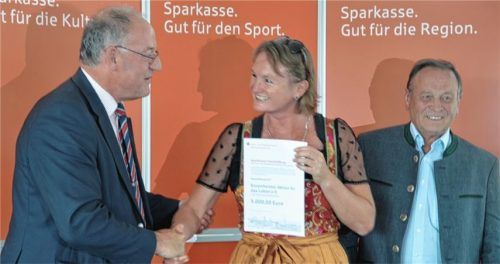 5000 Euro von Sparkasse Wasserburg für „Aktion für das Leben“