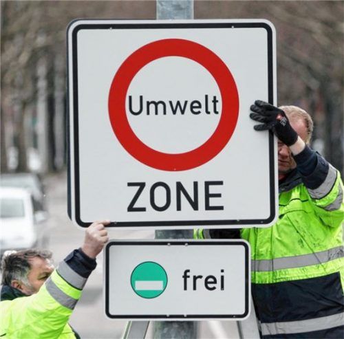 58 Umweltzonen gibt es bereits in Deutschland. Und auch in anderen europäischen Ländern existieren Umweltzonen mit unterschiedlichen Regeln. Foto  picture alliance / Fredrik Von Erichsen/dpa