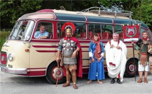 Auf den Spuren der Römer: Bei der „Via Julia Classic“ stehen verschiedene Oldtimer im Mittelpunkt. Foto mmü