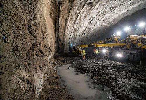 Blick in eine Tunnelröhre. Der Alpendurchstich ist 64 Kilometer lang.Foto © 2017 - Galleria di Base del Brennero
