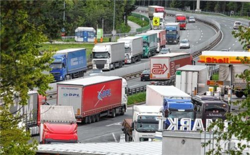 Brennerautobahn: Es drohen wieder lange Staus. Foto dpa
