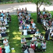 Da schlug das bayerische Herz höher: Sonniger Frühschoppen im Rathauspark