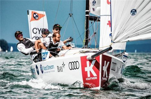 Das CYC-Team auf Downwindkurs am Starnberger See: Simon Tripp, Lenzi Huber, Florian Lautenschlager, Leopold Fricke (vom Bug zum Heck). Foto  Wehrmann