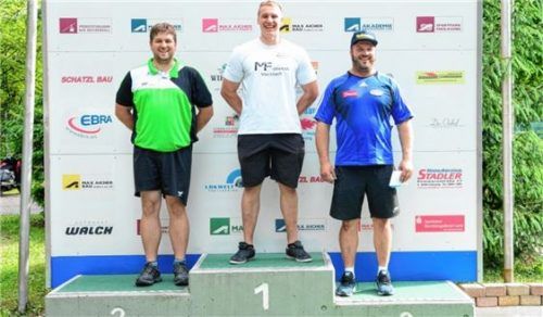 Das Siegerpodest der Herren in Freilassing (von links) Daniel Ulreich, Markus Schätzl und der Schechener Peter Rottmoser, der in der Gesamtwertung Zweiter wurde.
