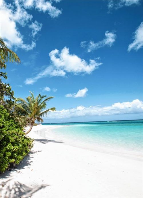 Der Flamenco Beach auf der Insel Culebra lockt Urlauber mit weißen Sandstränden und türkisfarbenem Wasser. Foto  PuertoRico Tourism Company
